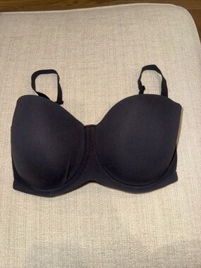 SKIMS Fits Everybody Strapless Bra